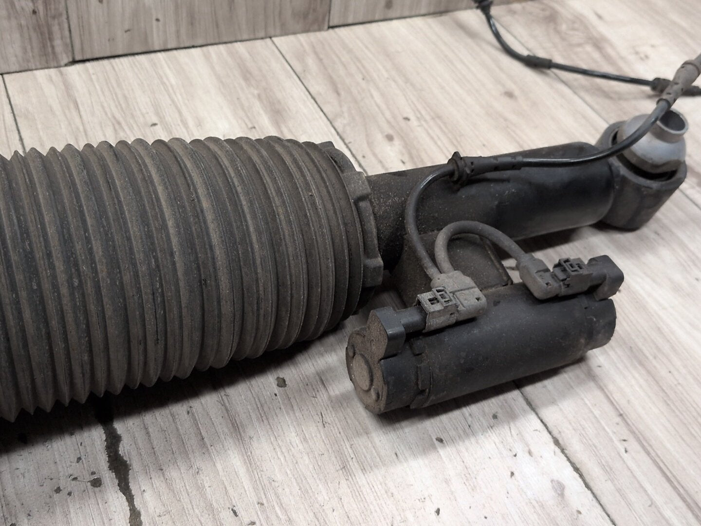 16-22 OEM BMW G11 G12 740 750 B7 REAR Right Passenger Air Suspension Shock Strut