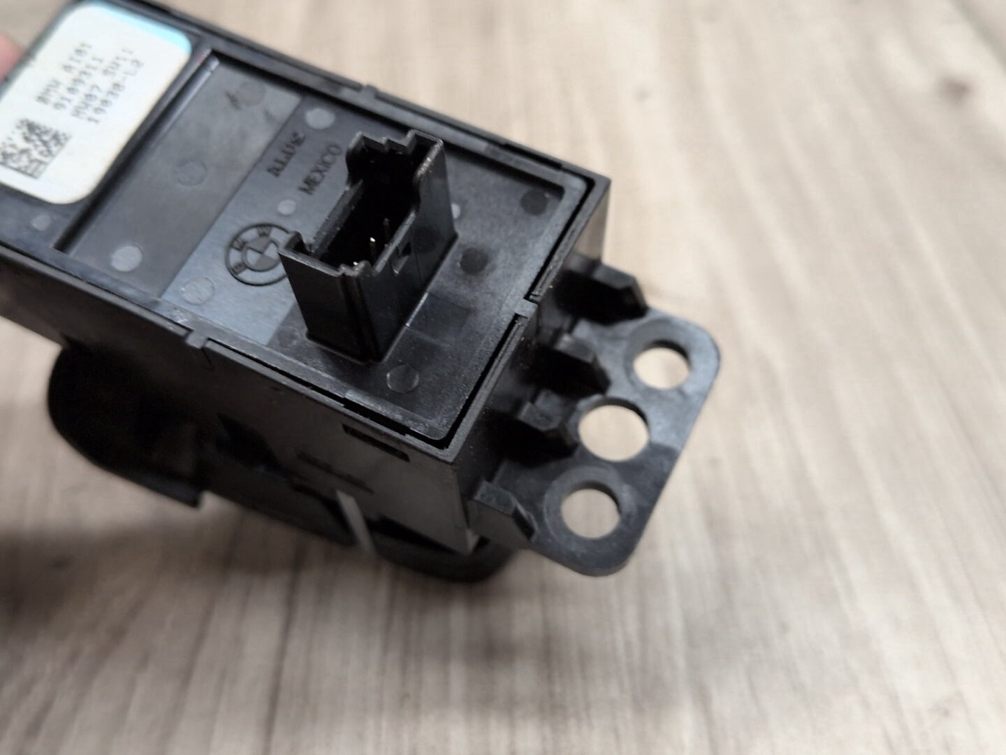 OEM BMW F90 M5 G30 G01 X3 G02 X4 F97 F98 Parking Brake Auto Hold Switch BLACK
