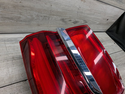 16-19 OEM BMW G11 G12 740 750 M760 B7 Rear Right Passenger Outer LED Tail Light