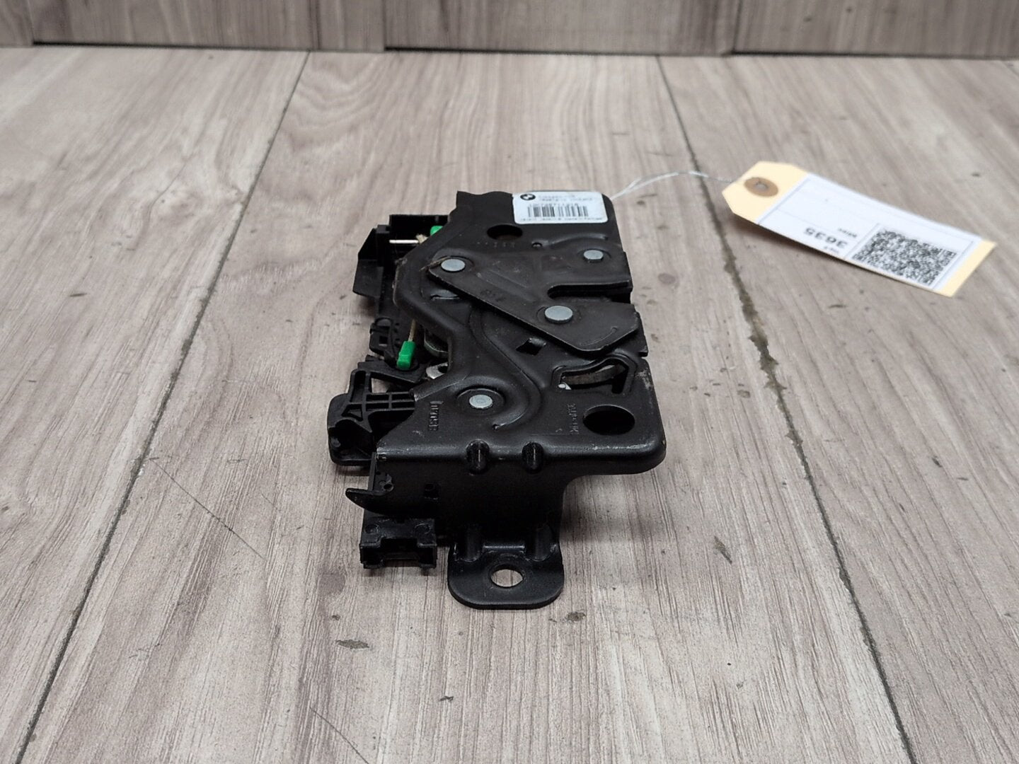 2019 - 2026 BMW X5 G05 Lower Liftgate Tailgate Lock Latch Actuator 7357112 N63B44M3