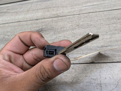 2008-2013 BMW 128i E82 Front Left Driver Key Lock Mechanism w/ Key 7161429 OEM