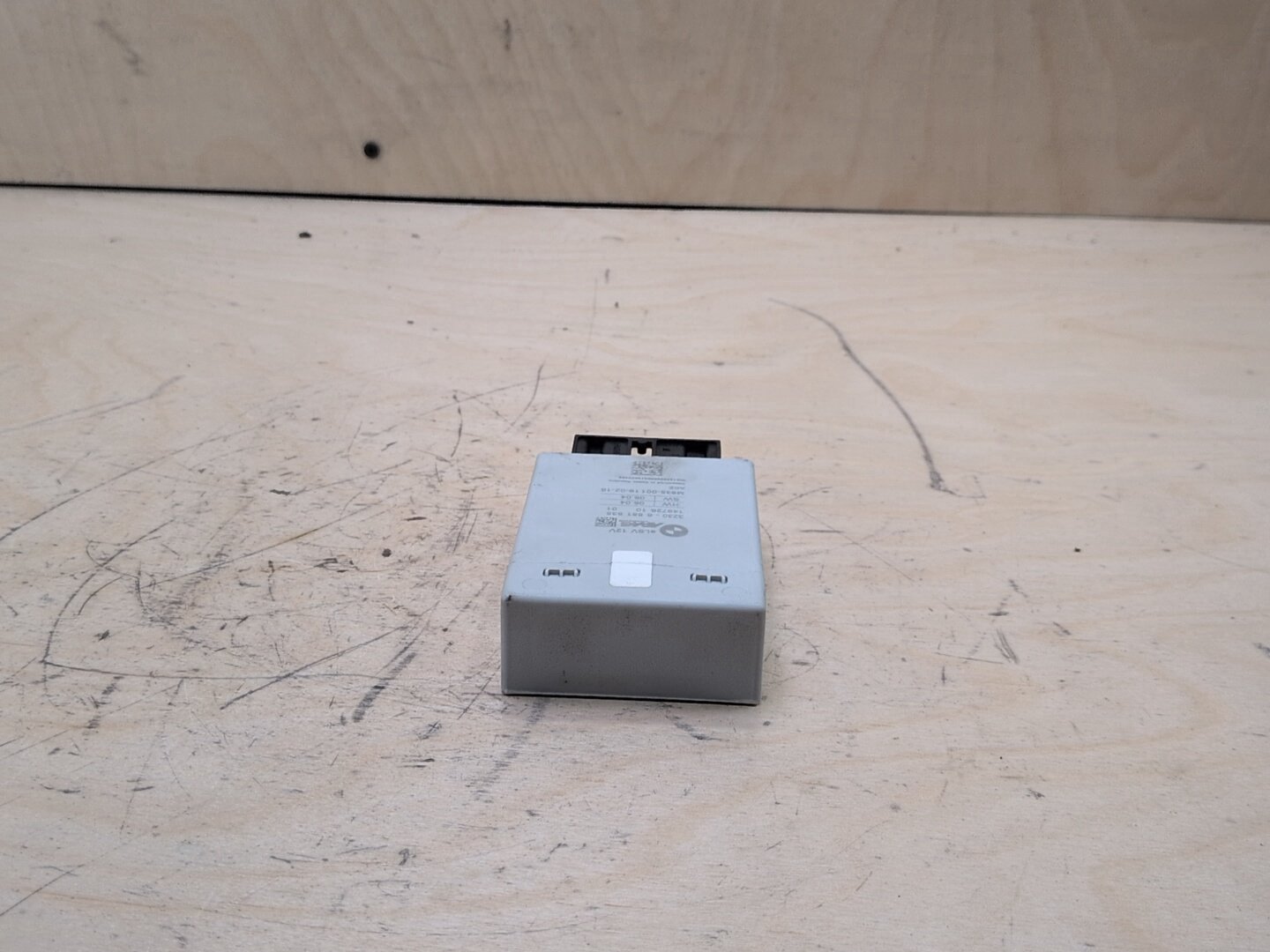2016-2022 BMW 750i G12 Steering Column Control Module 6881835