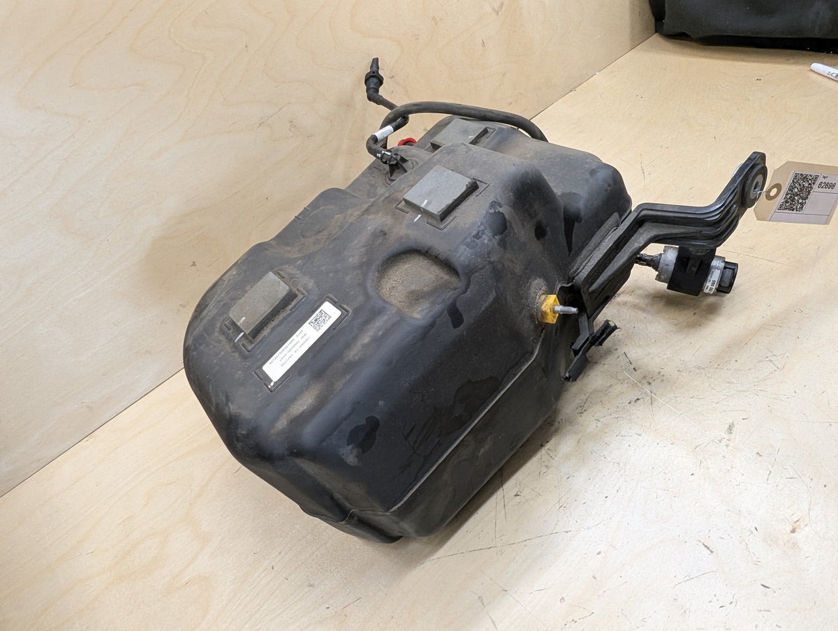 BMW F30 F31 328D N47T Diesel Exhaust Fluid Def Scr Active Tank Pump OEM