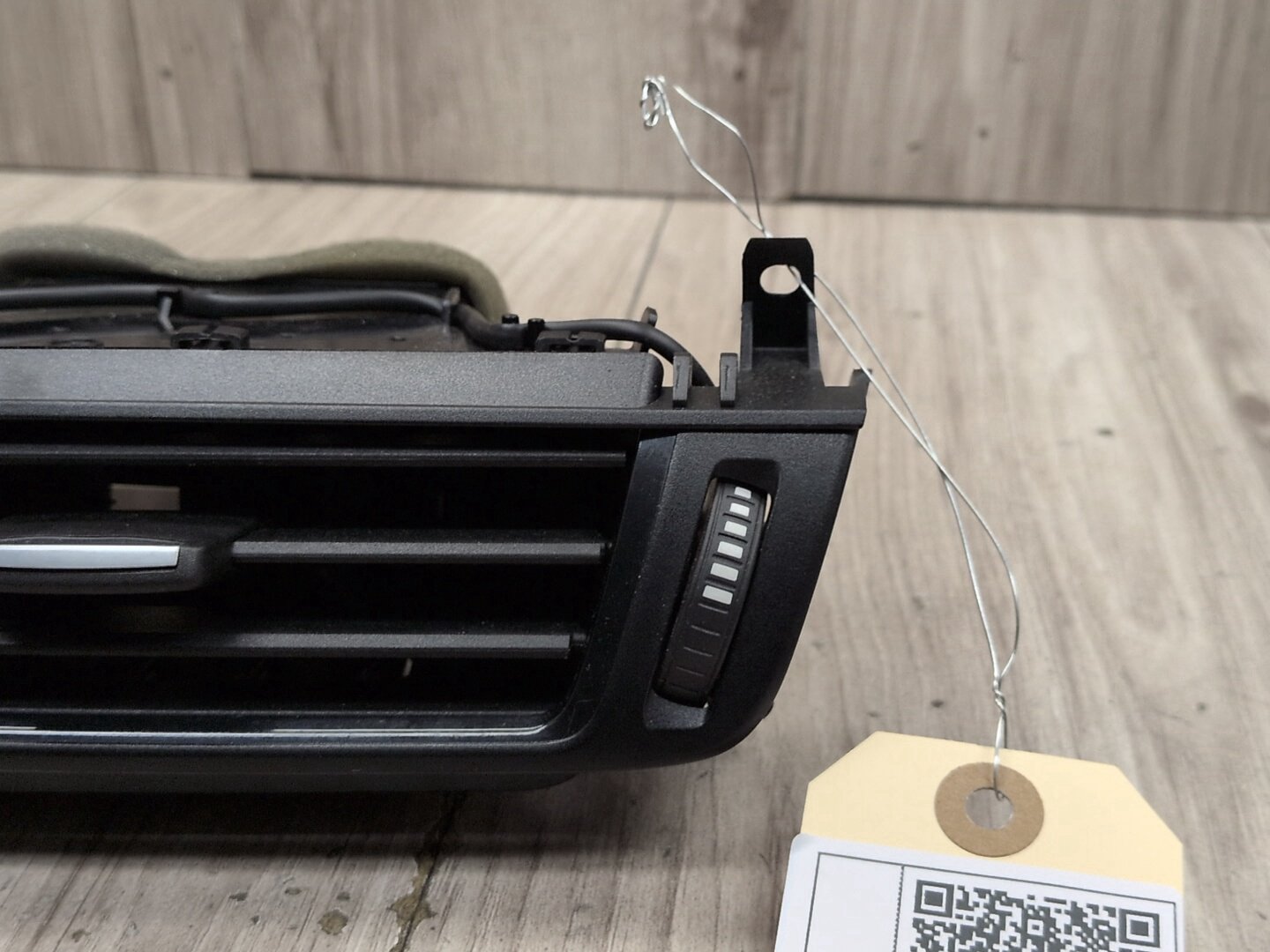 2014 - 2018 BMW X5 F85 Dashboard Dash Board Middle Center Air Vent 9252648 S63B44T2