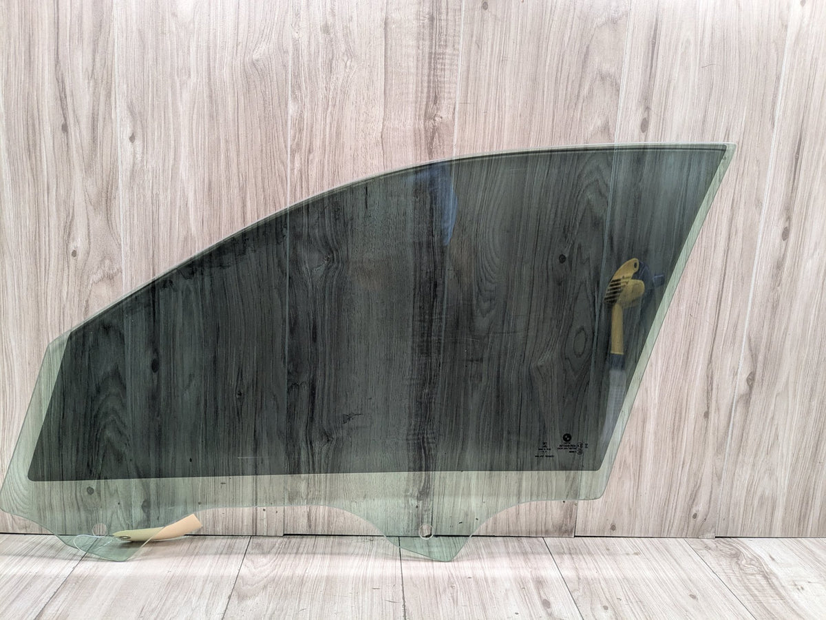 2019-2026 BMW 330i G20 Front Right Passenger Door Window Glass 7432230 OEM