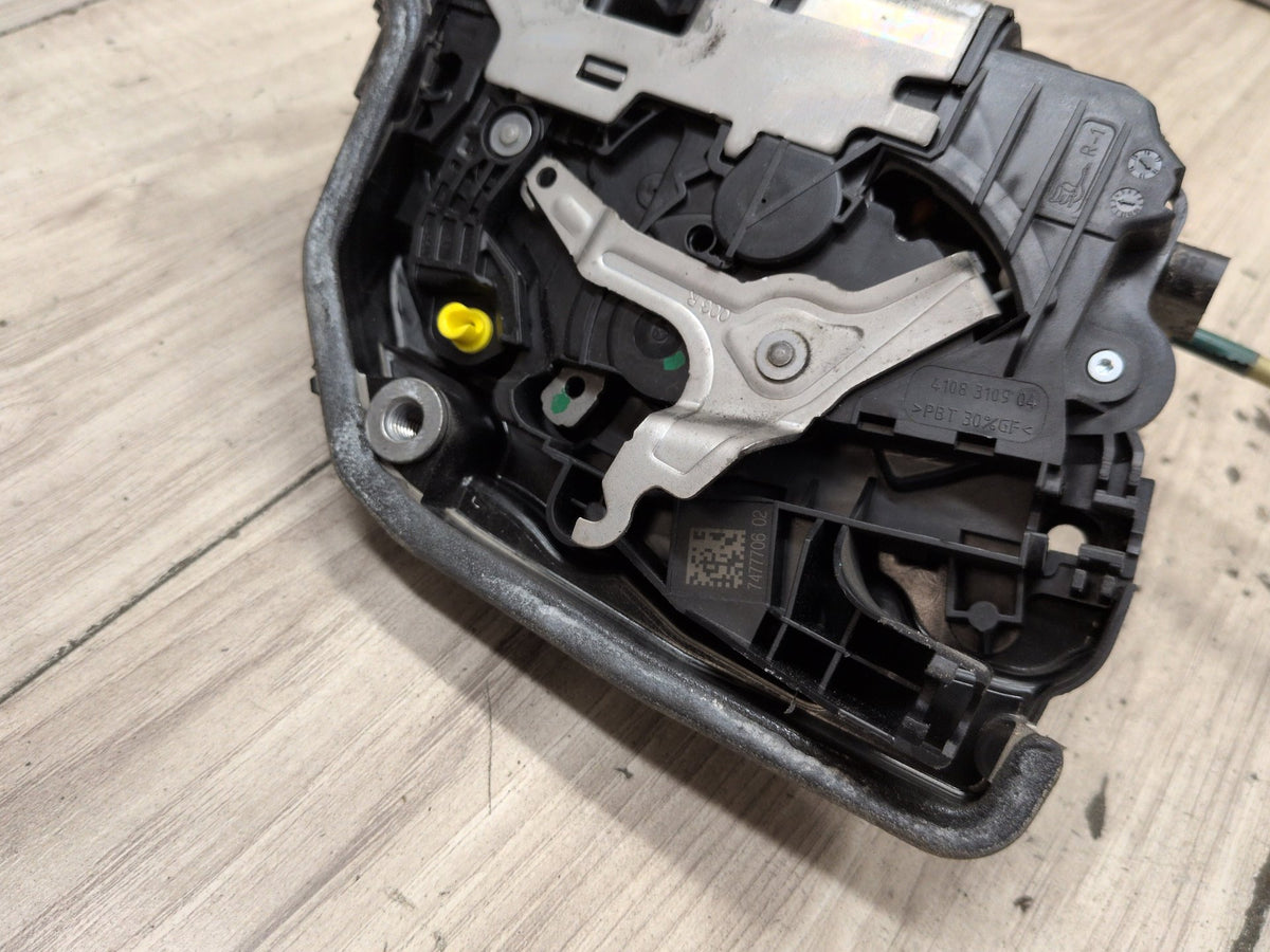OEM BMW G05 G06 G07 G12 G16 G30 Rear RIGHT Door Soft Lock System Latch Actuator