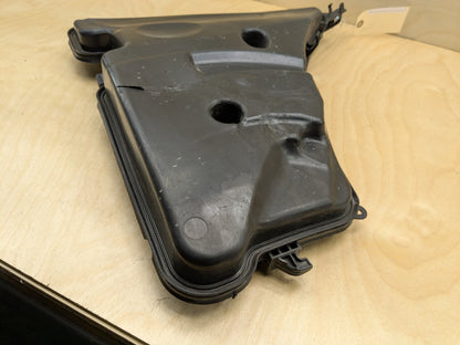 OEM BMW G12 G30 540 M550 750 M760 Windshield Wiper Washer Reservoir Tank Pump