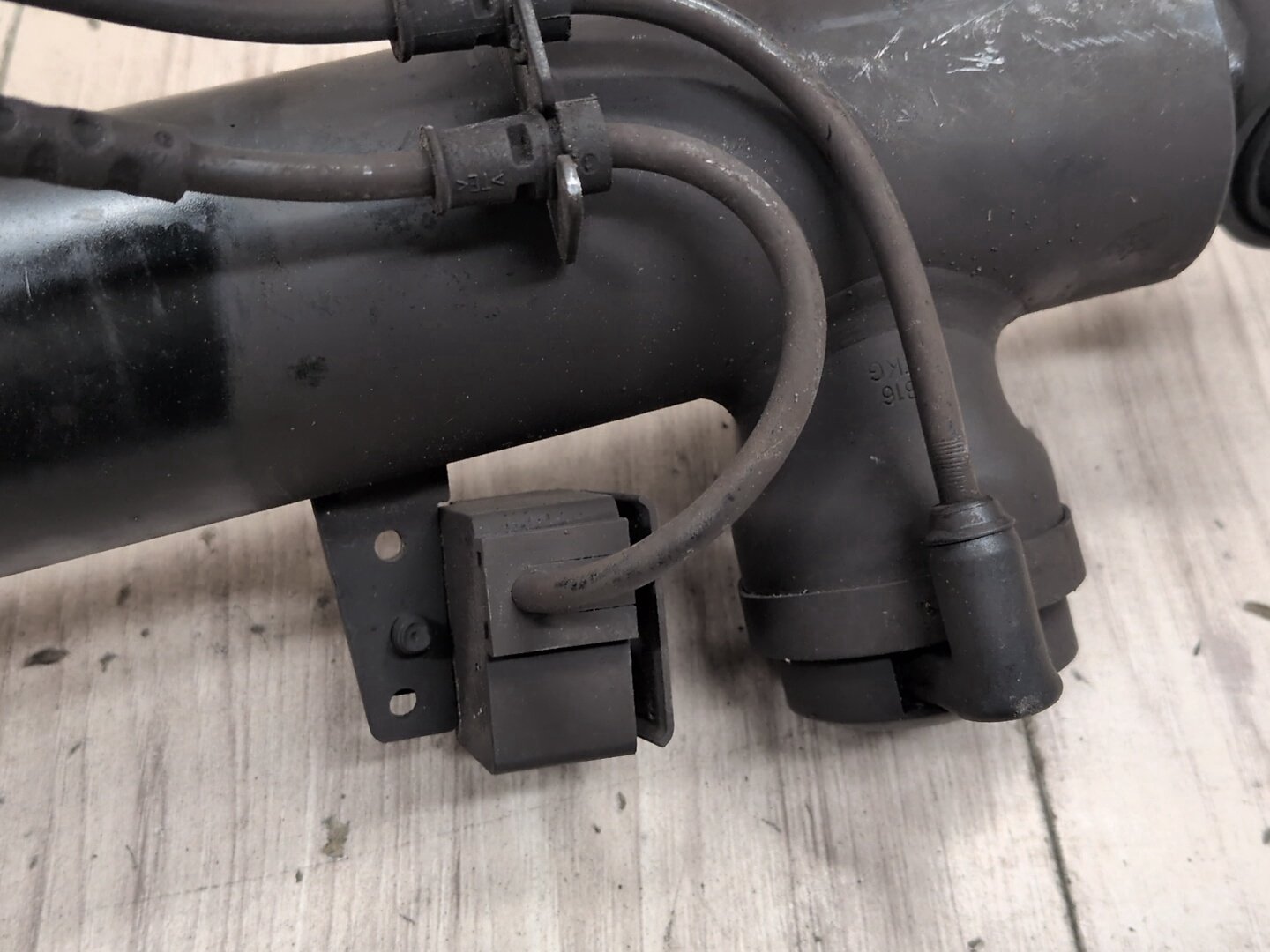 2015 BMW X5 F85 Rear Right Passenger Spring Strut Shock Absorber 7856496 S63B44T2