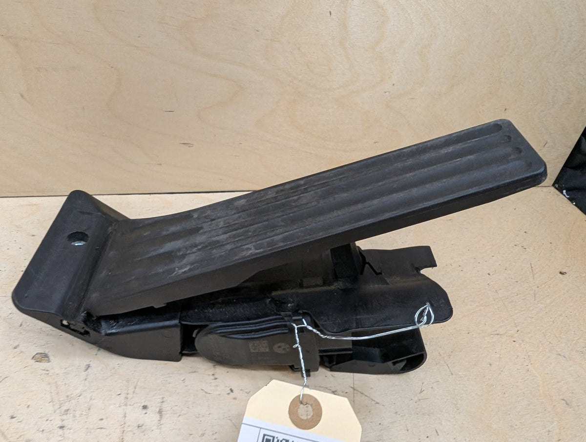 OEM BMW F15 F22 F25 F30 F36 F80 G01 G05 G20 X3 X5 Accelerator Throttle Gas Pedal