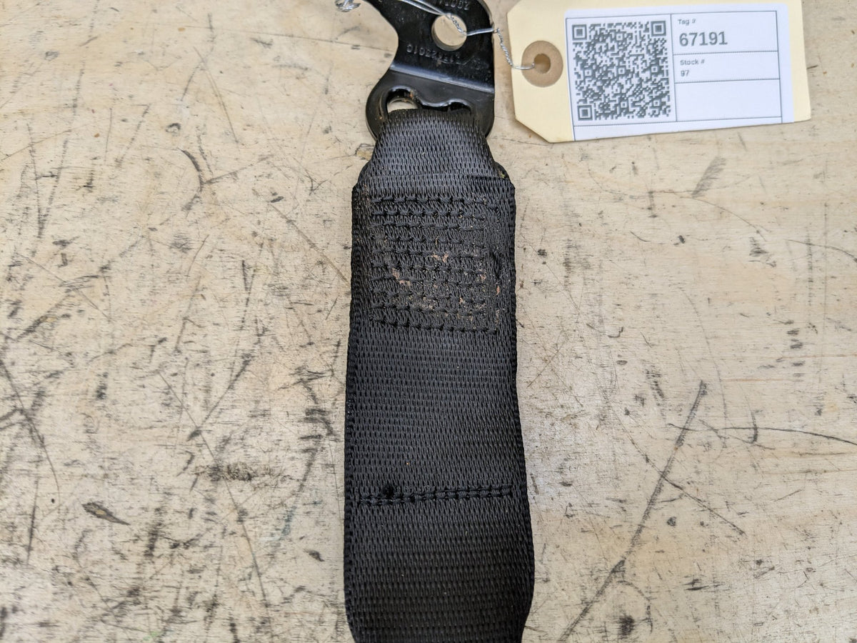 17-23 OEM BMW G30 530 F90 M5 Sedan Rear Left 2nd Row Center Seat Belt Buckle
