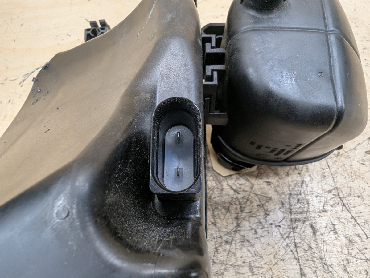OEM BMW G12 740 745 G30 530 540 Engine B46 B58 Coolant Expansion Tank Reservoir
