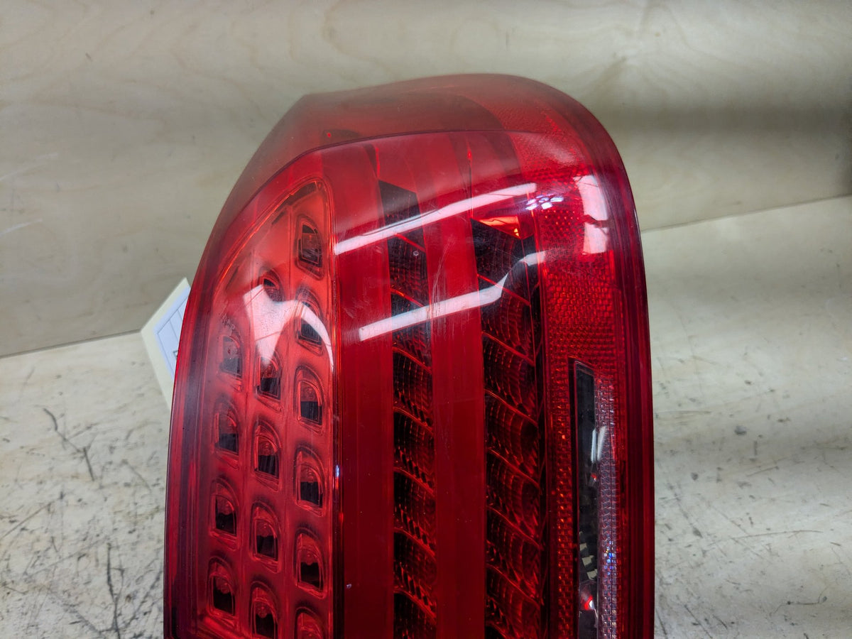 11-13 OEM BMW E92 328 335 M3 Coupe LCI Rear Right Passenger Outer Tail Light