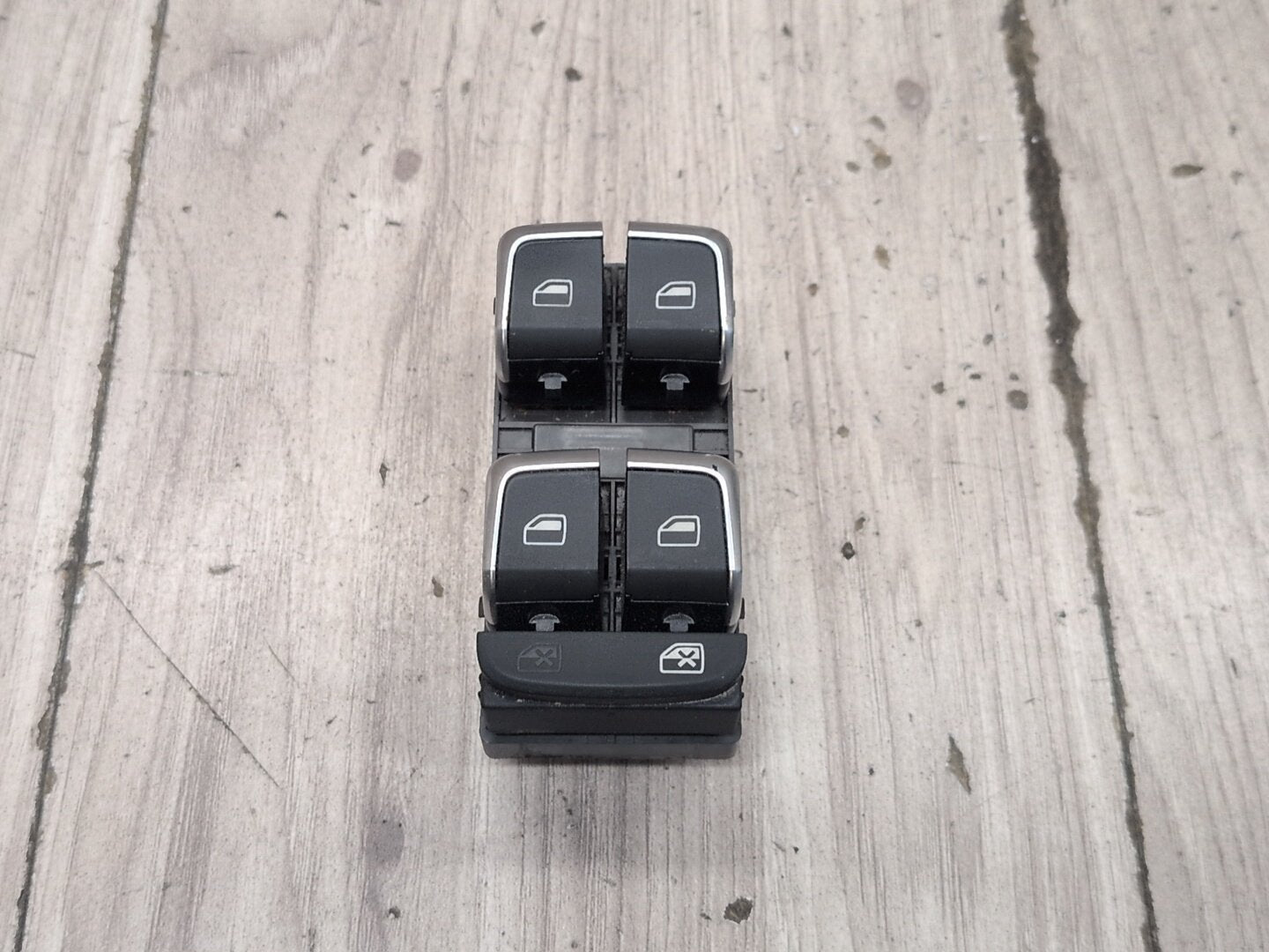 2015-2018 Audi Q3 8U Front Left Driver Door Master Window Switch 8U0959851