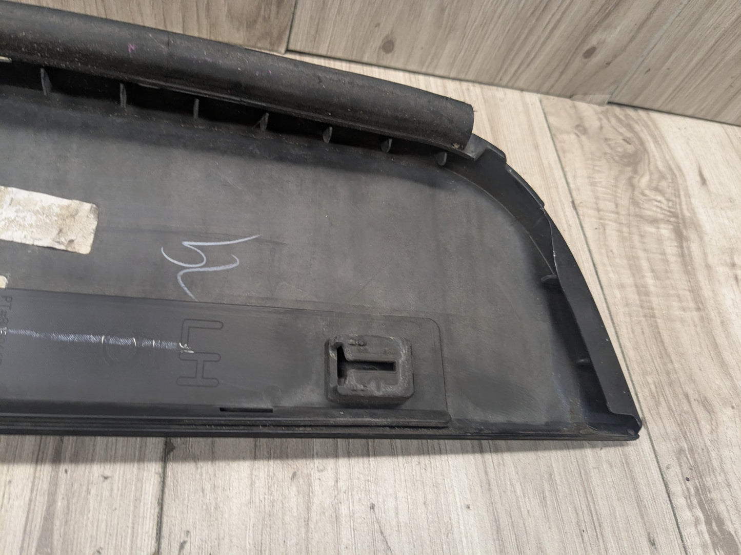 2011 - 2017 BMW X3 F25 Rear Left Driver Exterior Door Trim Molding 8050467 N20B20O0