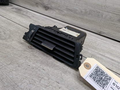 06-13 OEM BMW E90 E92 E93 335 328 M3 Left Driver Side Dashboard Air Vent