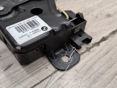 2019-2026 BMW X5 G05 Lower Liftgate Tailgate Lock Latch Actuator 7357112 OEM