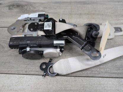 2016-2018 BMW 750Li G12 Front Right Passenger Seatbelt Seat Belt Retractor 7402436