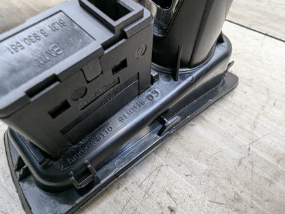 2008-2013 BMW 128i E82 AUX/ USB Charger Port Socket 6930561