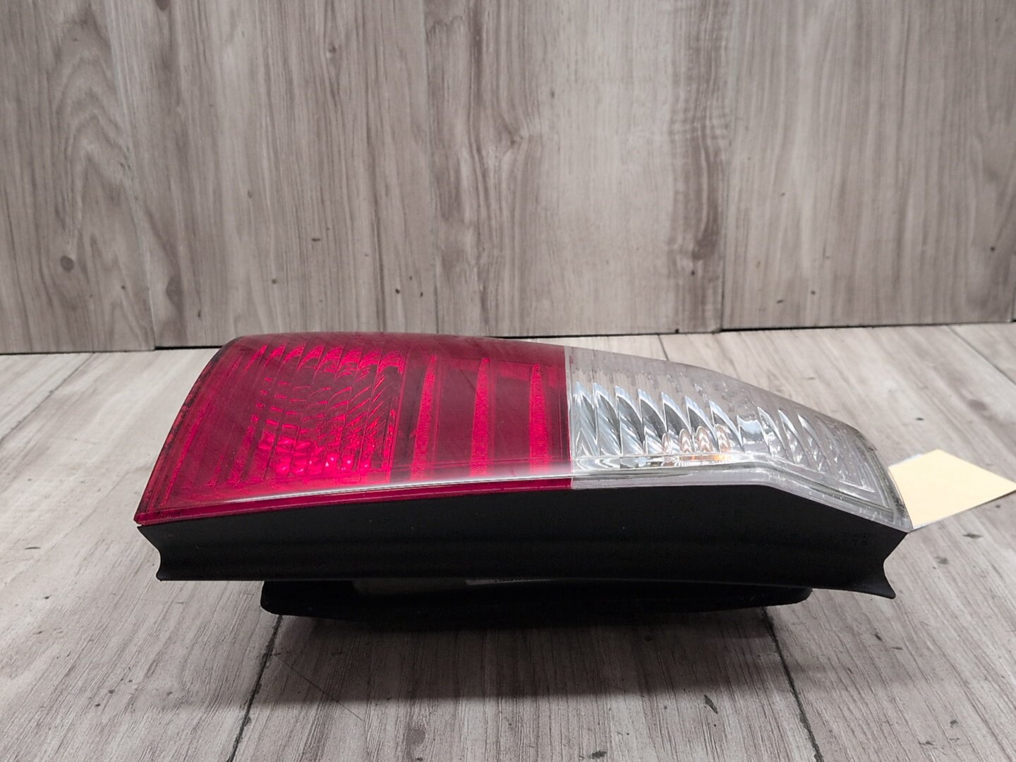 2004-2010 BMW X3 E83 Rear Left Driver Outer Tail Light 7162211