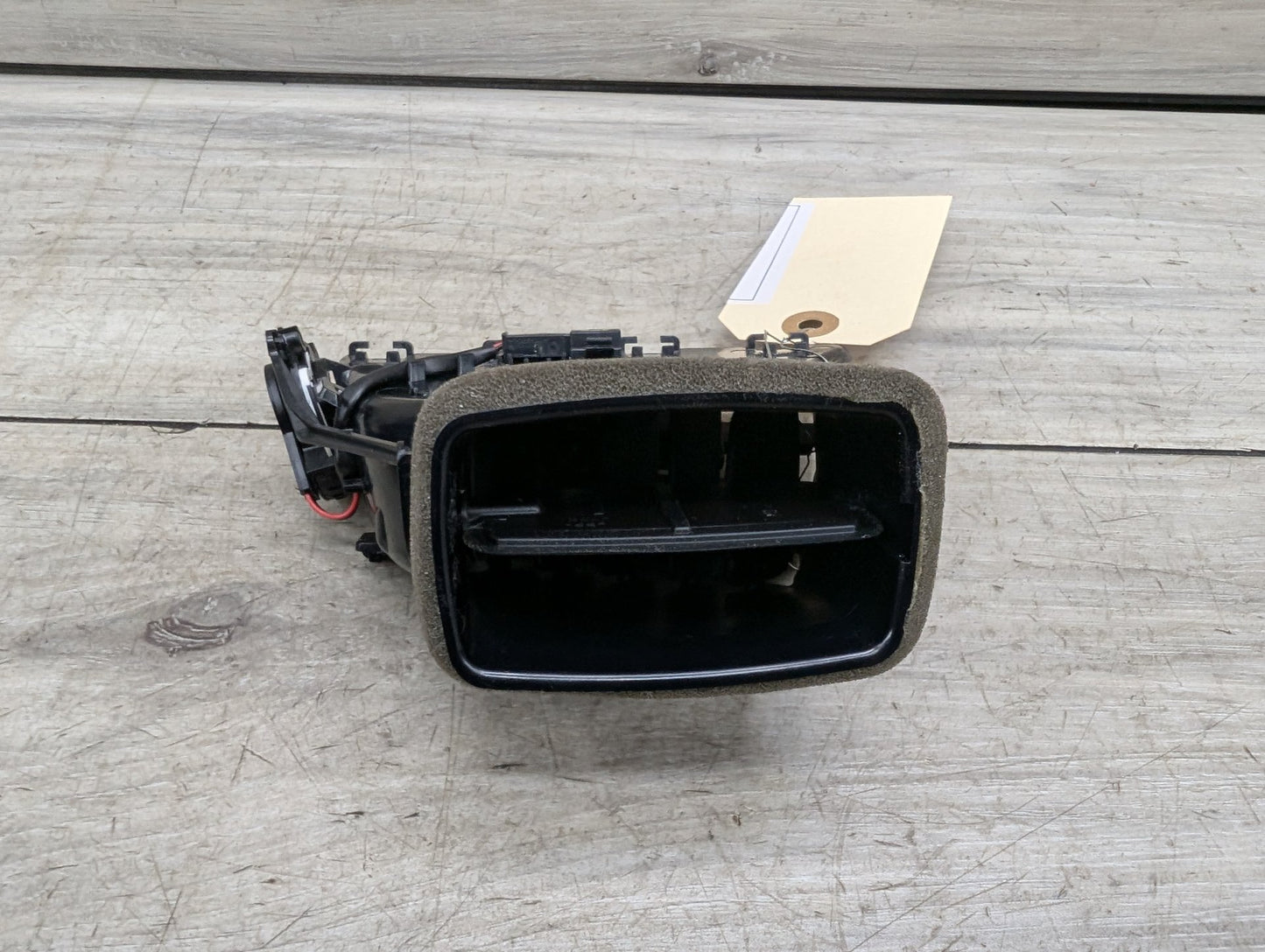 OEM BMW F90 M5 G30 G32 530 540 M550 640 Left Driver Side Air AC Vent Dash Grille
