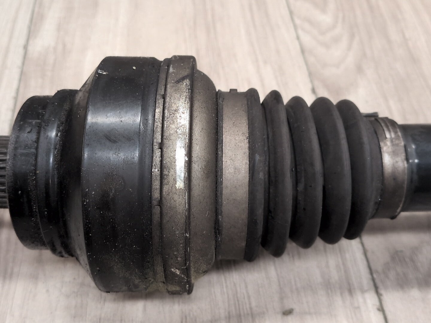 2014 - 2018 BMW X5 F85 Rear Left or Right Half Shaft Output CV Axle 8499690 S63B44T2