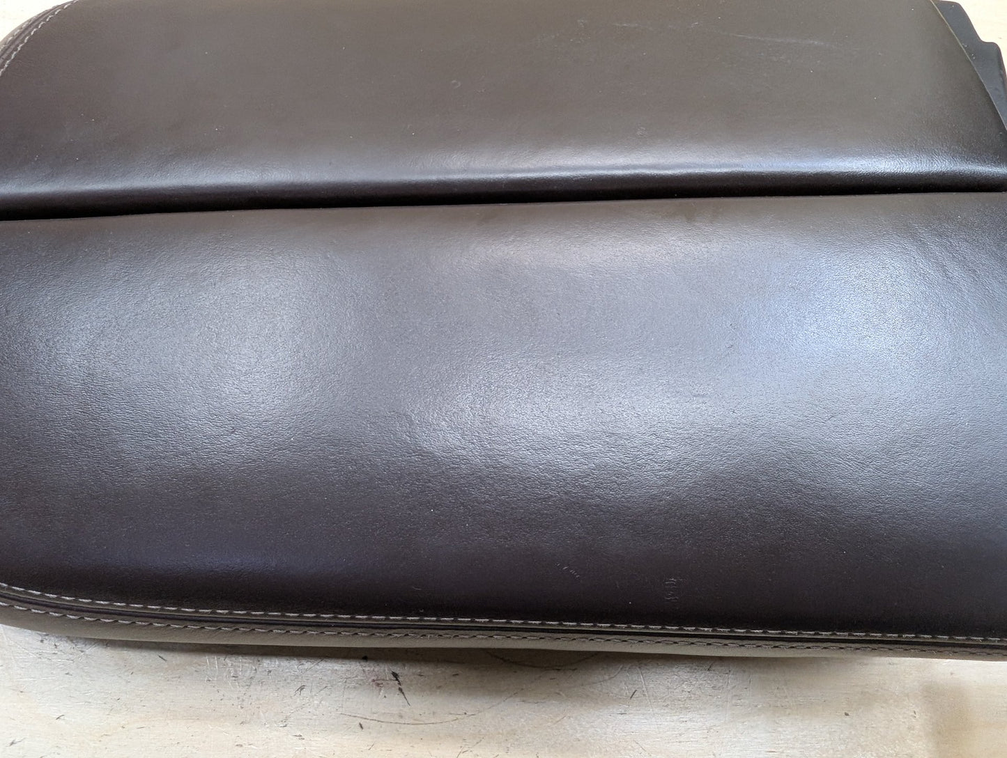 2016-2022 BMW 750i G12 Center Console Armrest Arm Rest 9354625