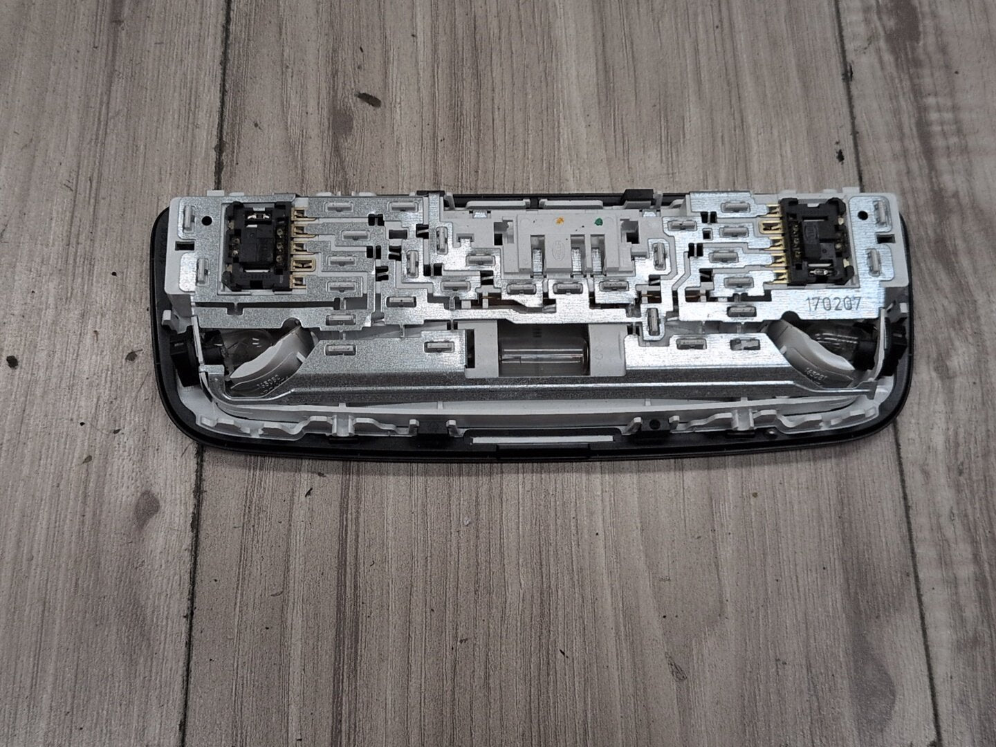 09-12 Mercedes-Benz E550 W212 Rear Headliner Overhead Dome Light Switch Module