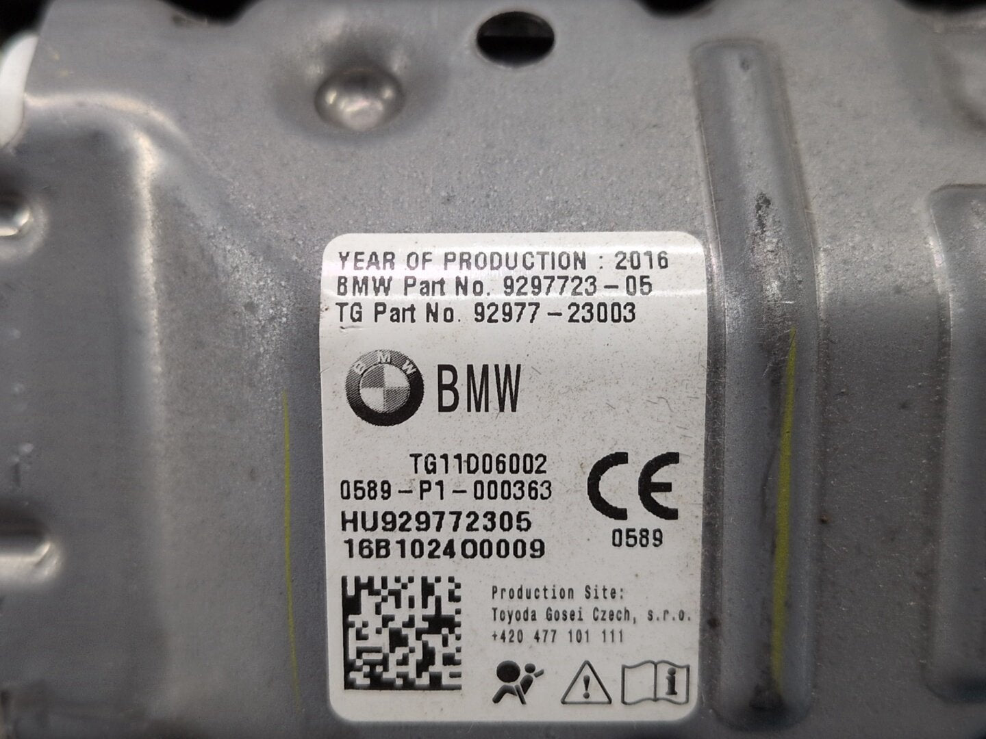OEM BMW F90 G11 G12 G30 530 540 M550 M5 Front Left Driver Knee Lower Dash Airbag
