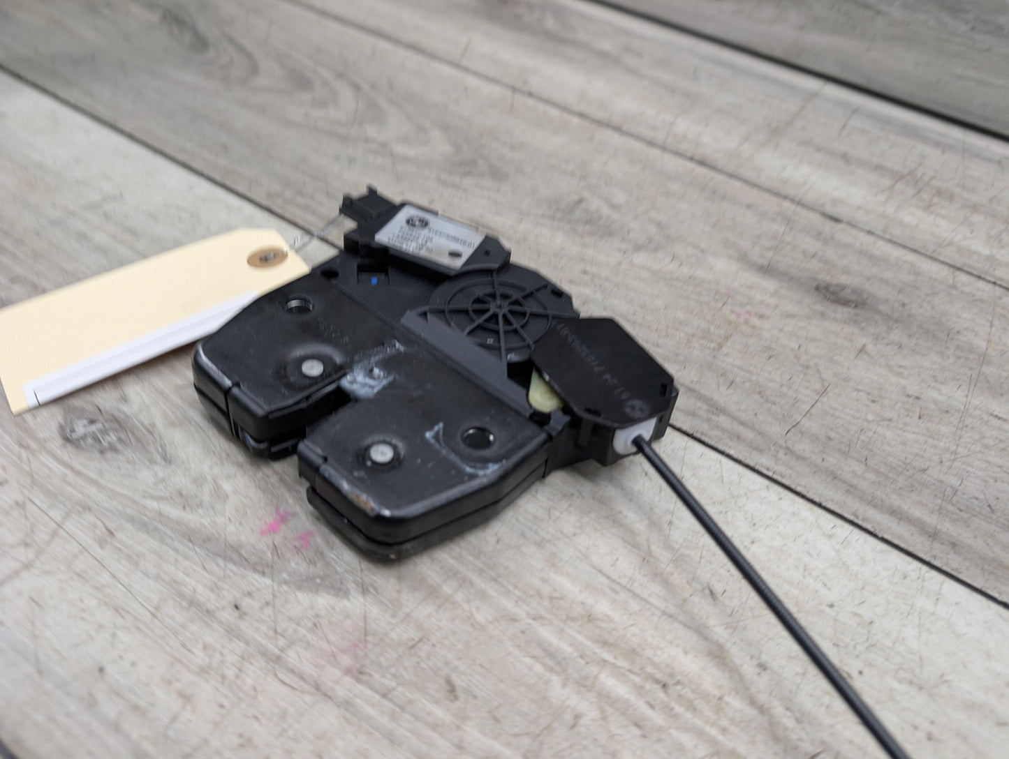 2007-2013 BMW X5 E70 Liftgate Trunk Lid Liftgate Lock Latch Actuator 7308849