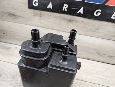 OEM BMW F95 G05 G06 G07 X5 Charcoal Filter Fuel Tank Vapor Evaporator Canister