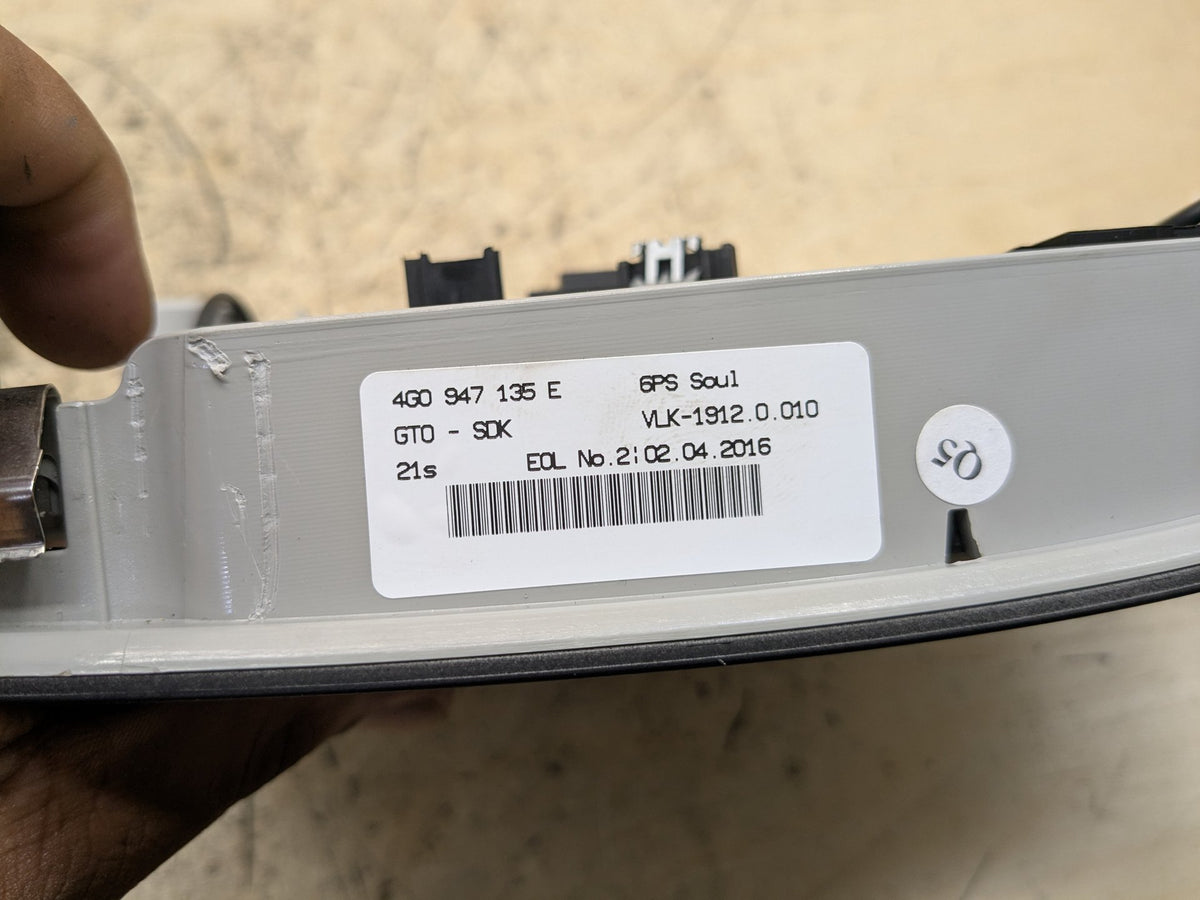 2012-2018 Audi A6 C7 Headliner Overhead Dome Light Switch Module 4G0947135E OEM