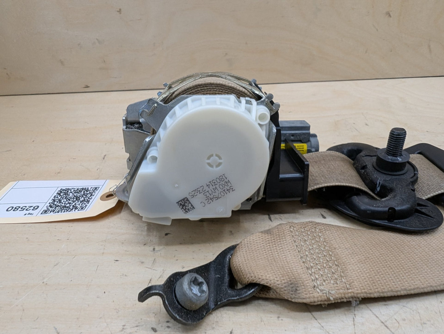 2012-2018 BMW 328i F30 Front Left Driver Seatbelt Seat Belt Retractor 7309343