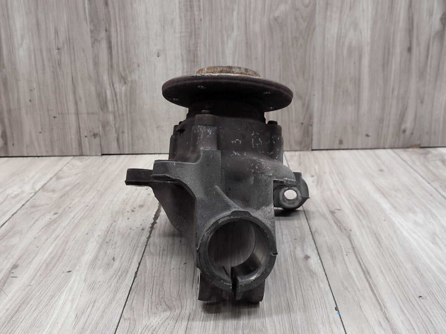 2006-2011 BMW 328i E90 Front Left Driver Spindle Knuckle w/ Bearing 6764443
