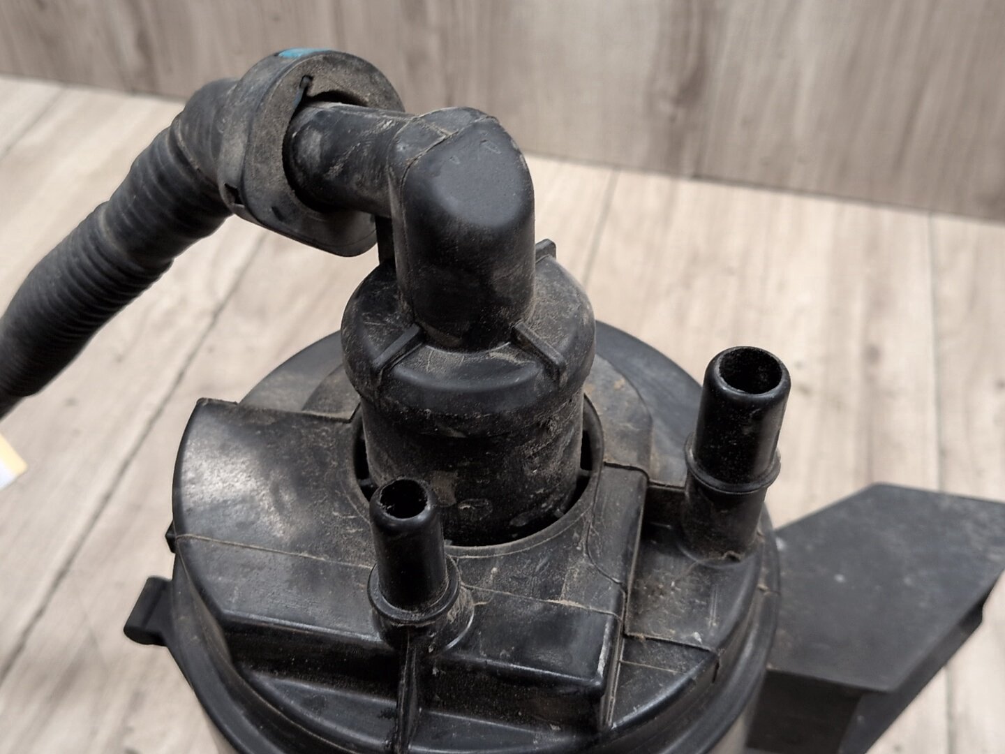 2018-2024 BMW X3 G01 Fuel Vapor Charcoal Canister 7459688