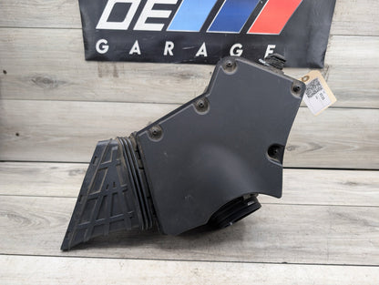 2008 - 2017 Audi S5 8T Engine Air Filter Box Assembly 8K0133843