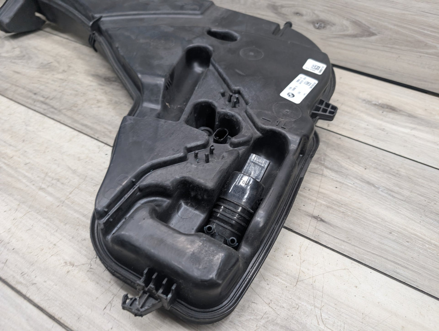 OEM BMW F97 F97 X3 X4 X3M X4M Windshield Wipe Washer Bottle Tank Reservoir