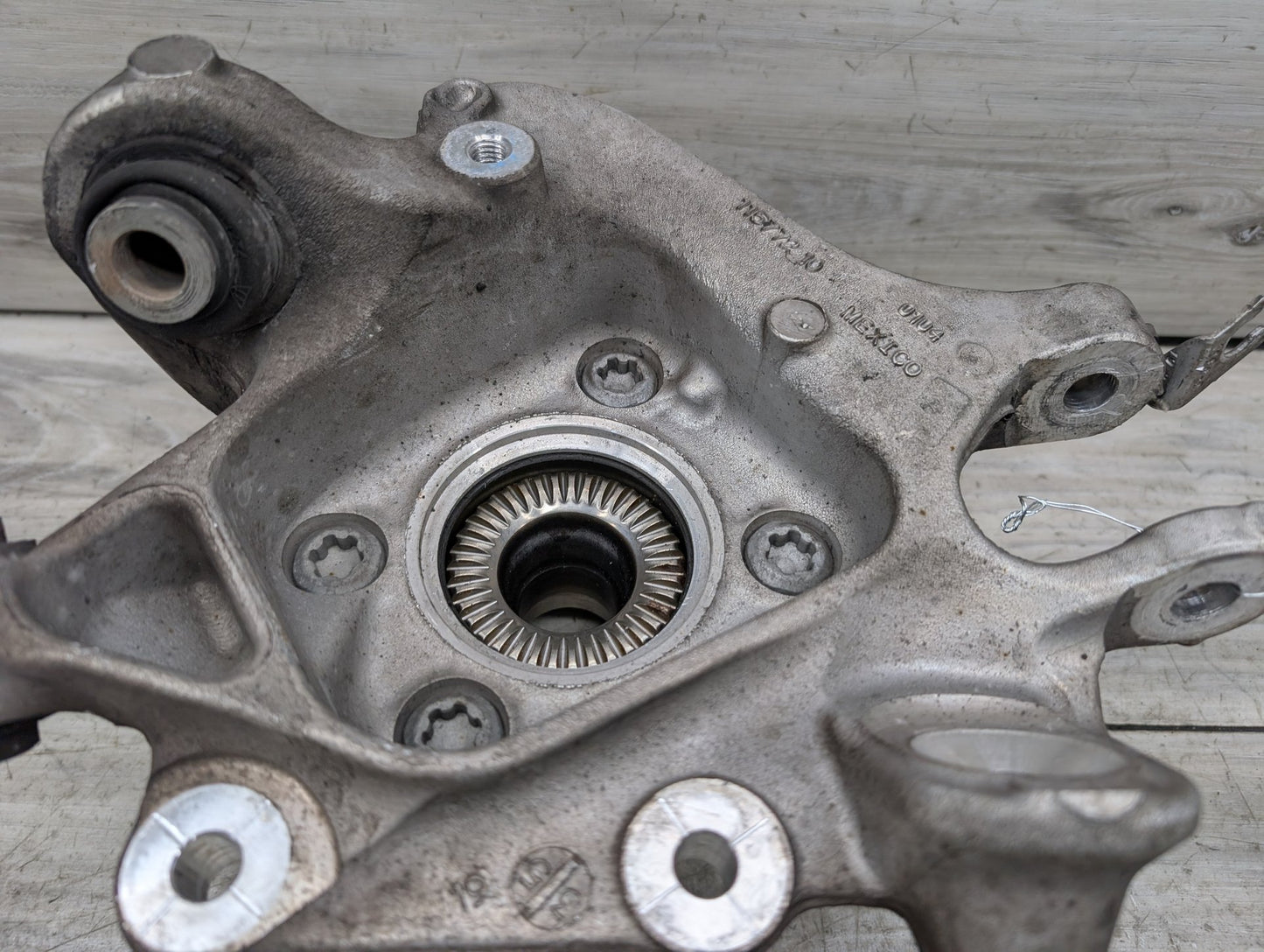 OEM BMW G01 X3 30i 30iX M40iX REAR Left Driver Knuckle Wheel Hub Spindle Bearing