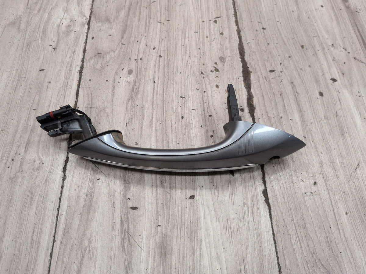 2011-2016 BMW M5 F10 Front Left Exterior Door Handle w/ Comfort Access 7305343