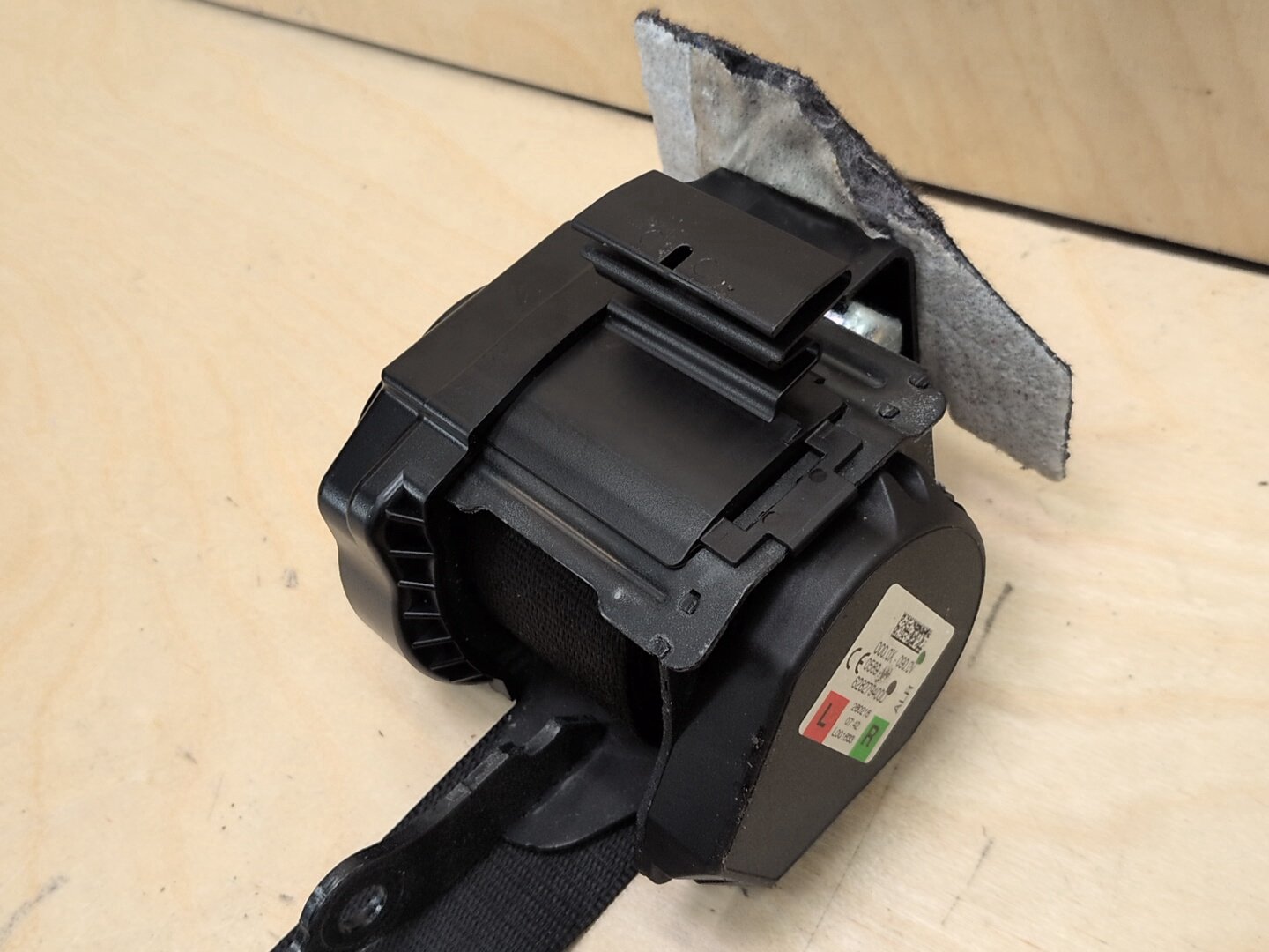 16-22 OEM BMW G11 G12 740 750 M760 B7 Rear Left Right Seat Belt Retractor Black