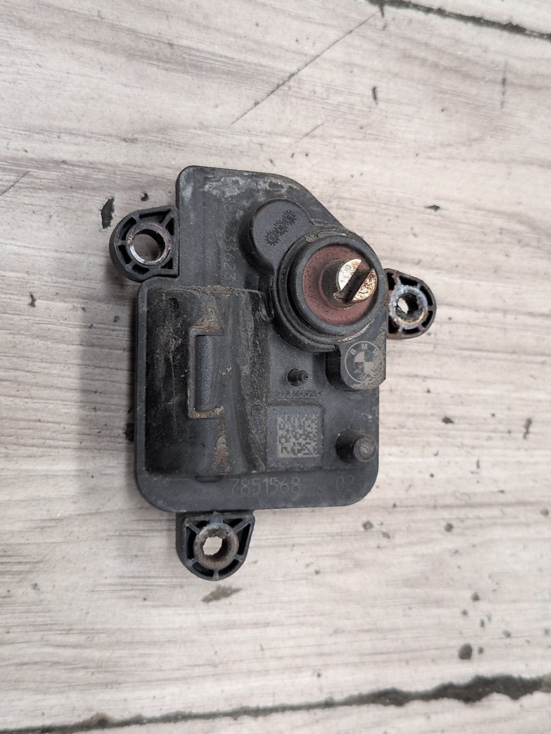 2015-2018 BMW X5 F85 Muffler Exhaust Flap Actuator 7851568