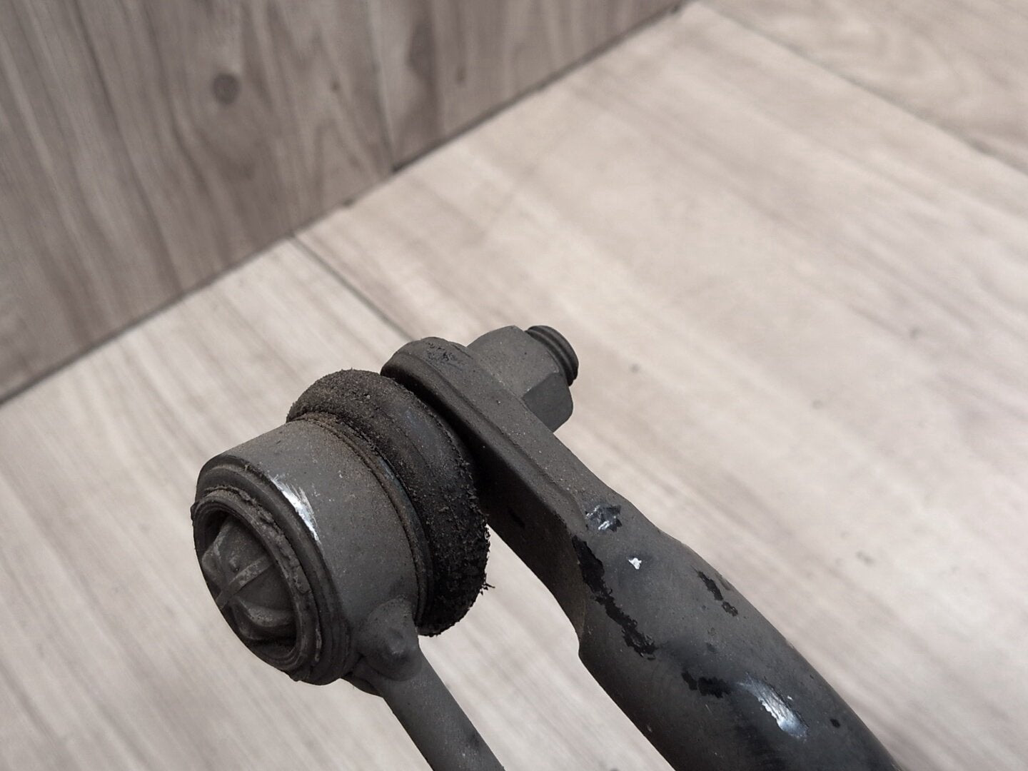 2008-2010 BMW 535i E60- Rear Left Driver Stabilizer Sway Bar Link PN: 6780012