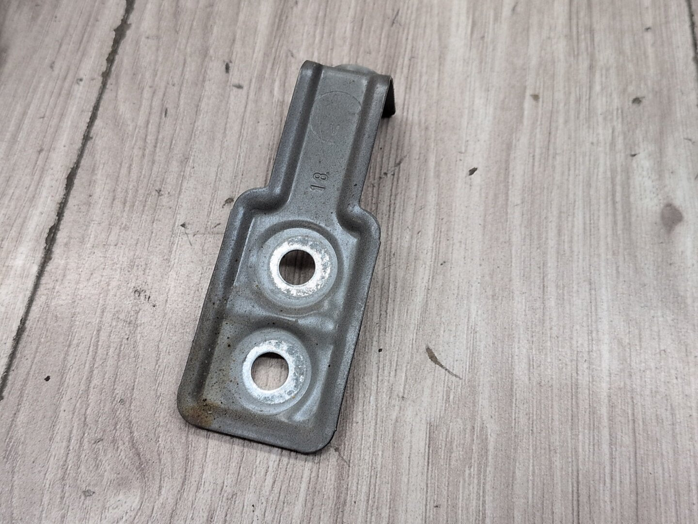 OEM BMW F90 G30 530 540 M550 M5 Front Left Driver Fender Wing Holder Bracket SET