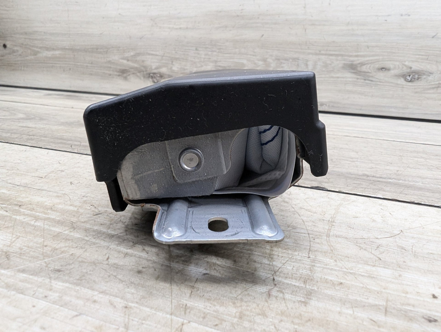 OEM BMW F90 G11 G12 G30 530 540 M550 M5 Front Left Driver Knee Lower Dash Airbag