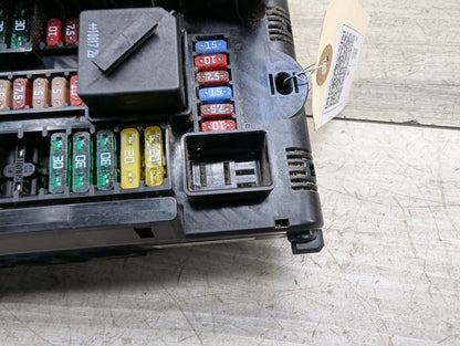 2011-2016 BMW 535i F10 Front Power Distribution Fuse Box 9210861