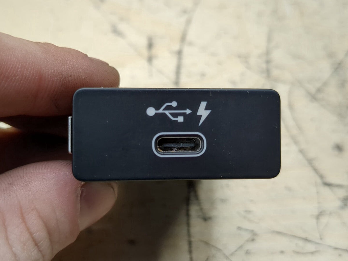 OEM BMW F44 F48 F97 G01 G05 G12 G20 G30 G80 USB Dual Type C Charger Port Socket