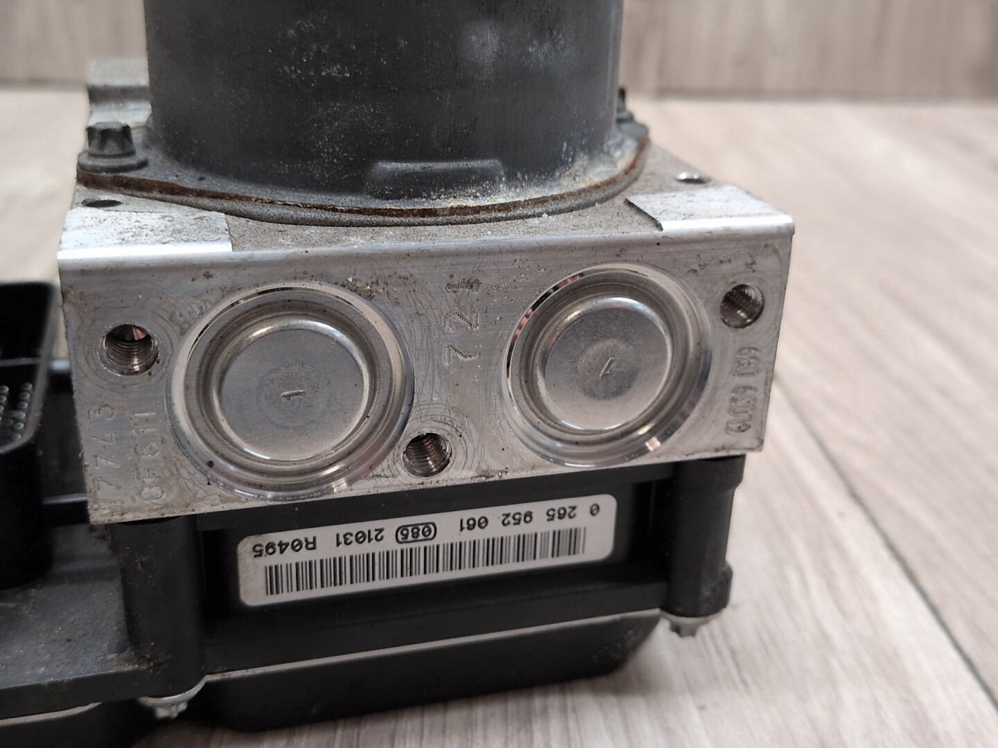 2008 - 2017 Audi S5 8T ABS Pump Module 8K0907379CK