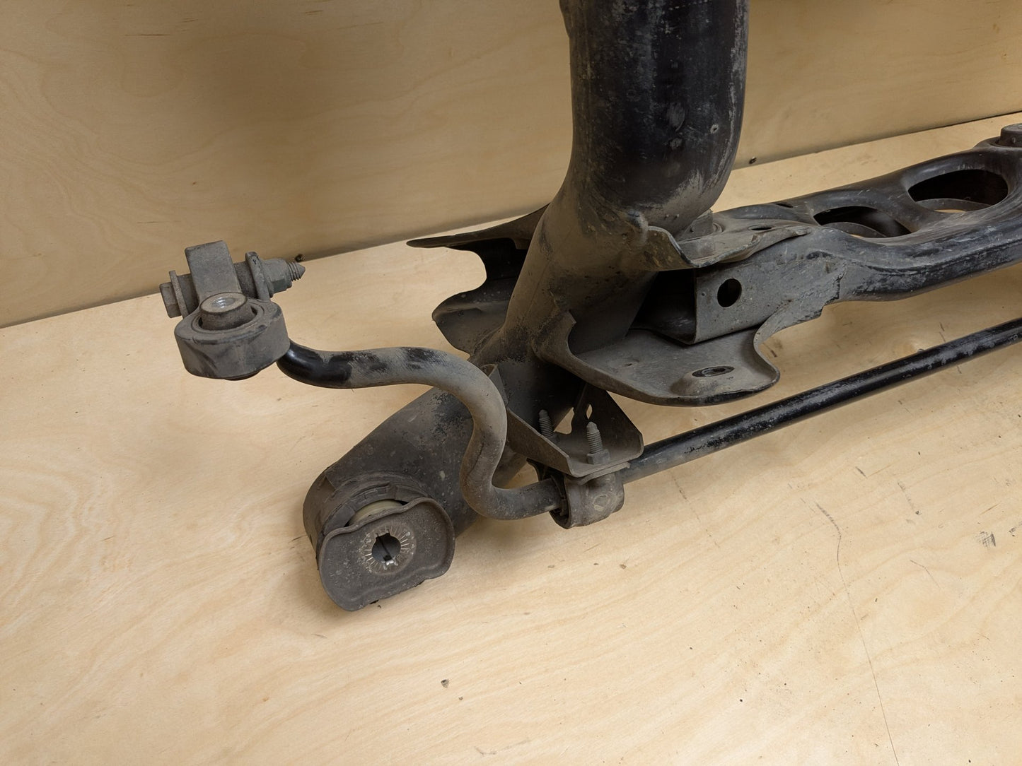 2008 - 2017 Audi S5 8T Rear Axle Support Crossmember Subframe 8K0505235AK
