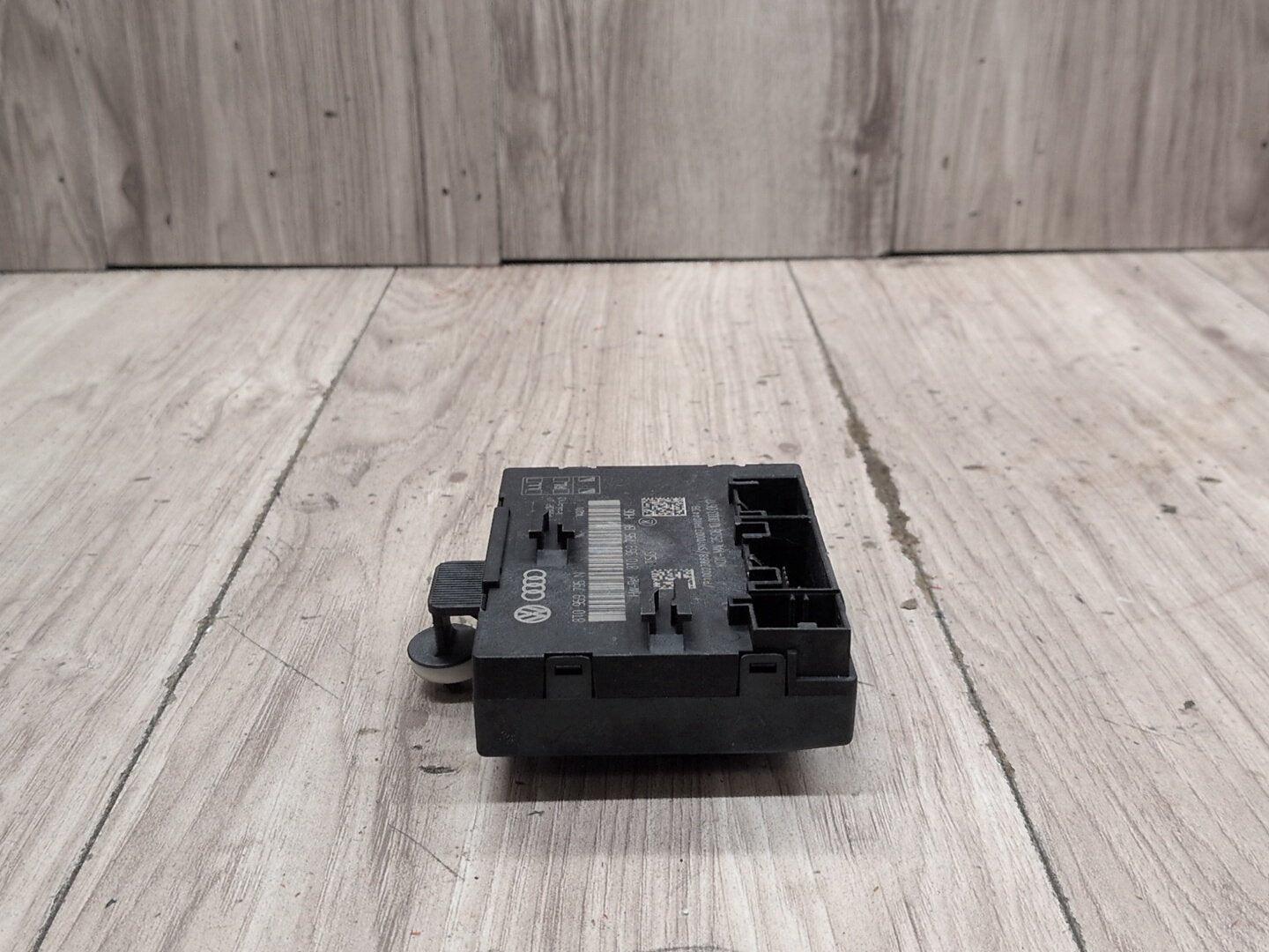 10-13 OEM AUDI A4 S4 Rear Left or Right Window Control Module