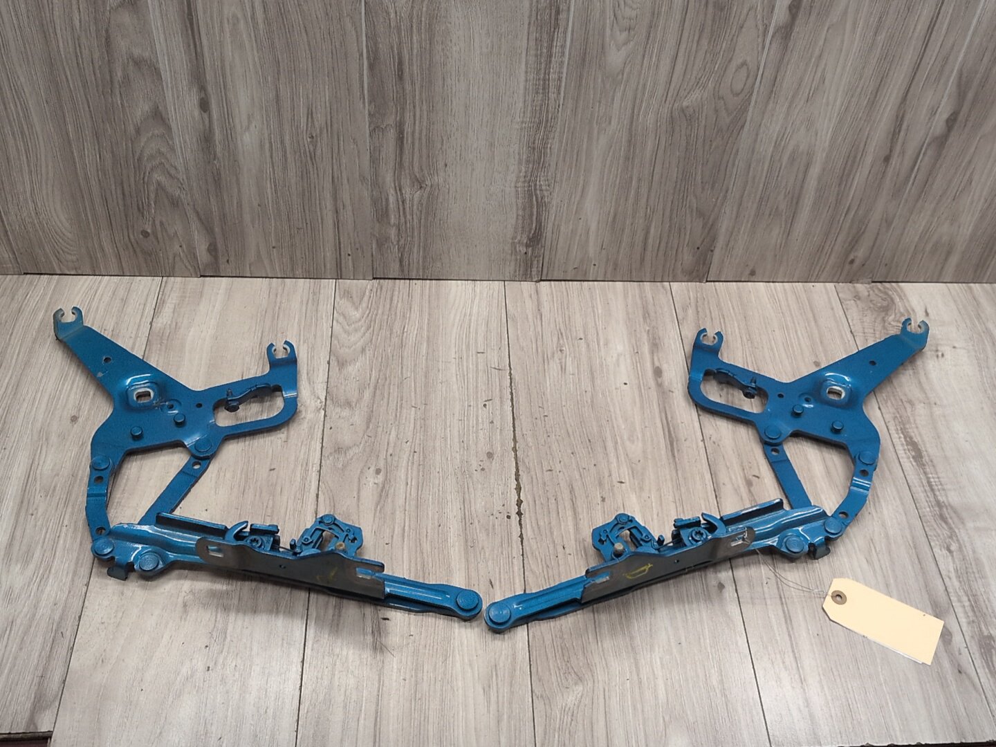 OEM BMW F15 F16 F85 X5 X6 Left Right Hood Hinge Support Bracket Brace SET