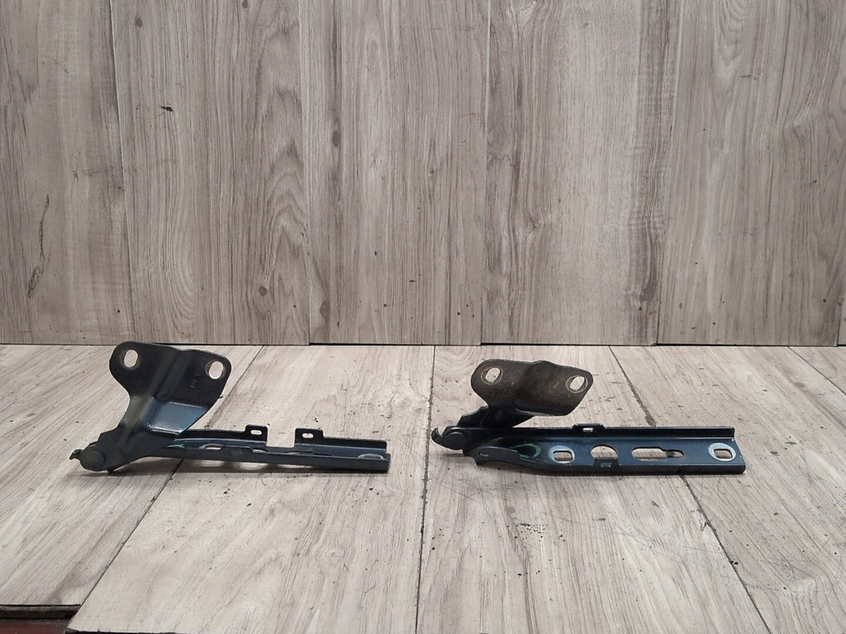 2015-2018 Audi Q3 8U Hood Bonnet Hinges SET 8U0823301 OEM
